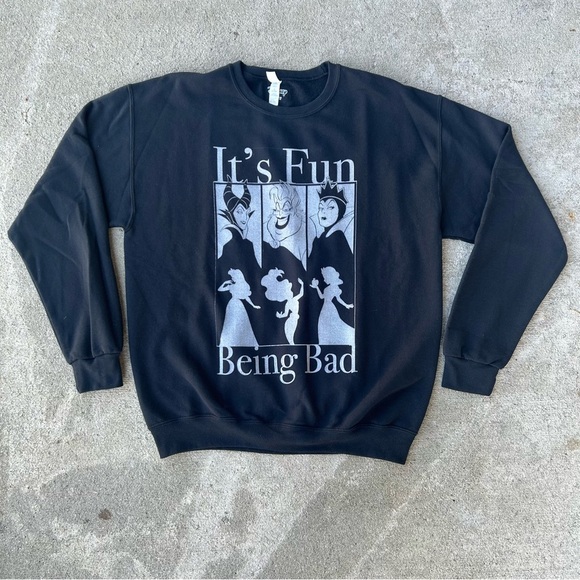 Disney Villains Sweatshirt Large Jerzees “It’s Fun Being Bad” Black Crewneck - Picture 10 of 10